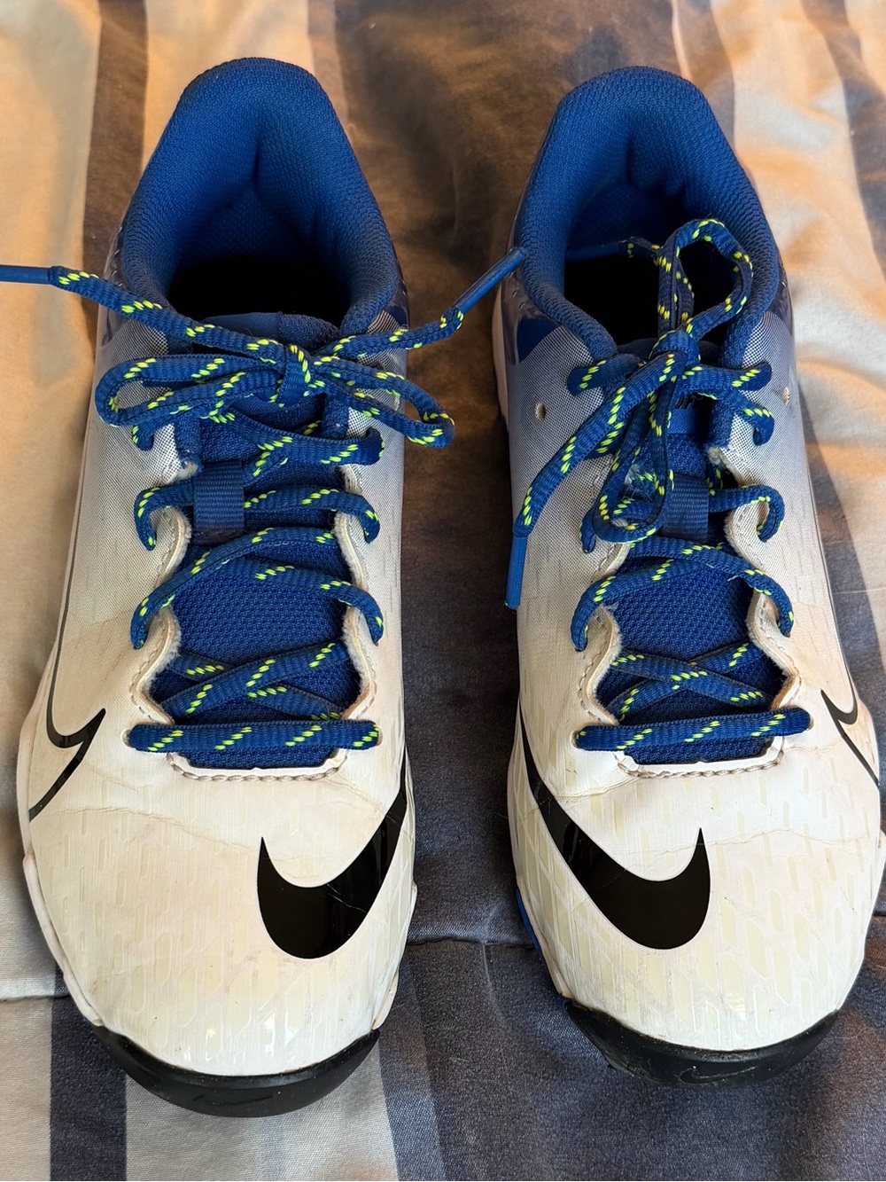 Nike Fastflex Hyperdiamond 4 Kids Baseball/Softball Cleats 3Y